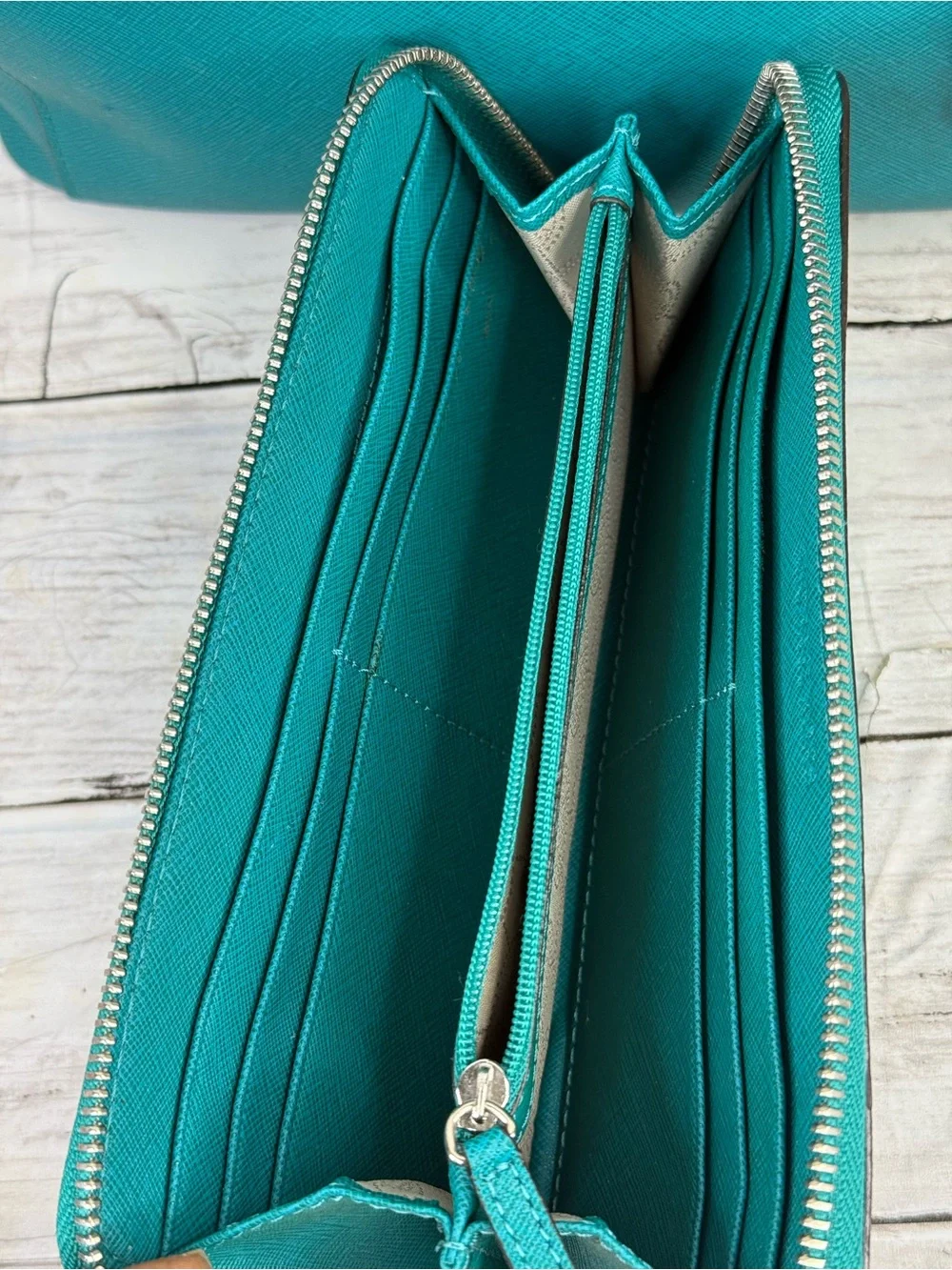 Michael Kors leather tote bag and matching zip wallet set